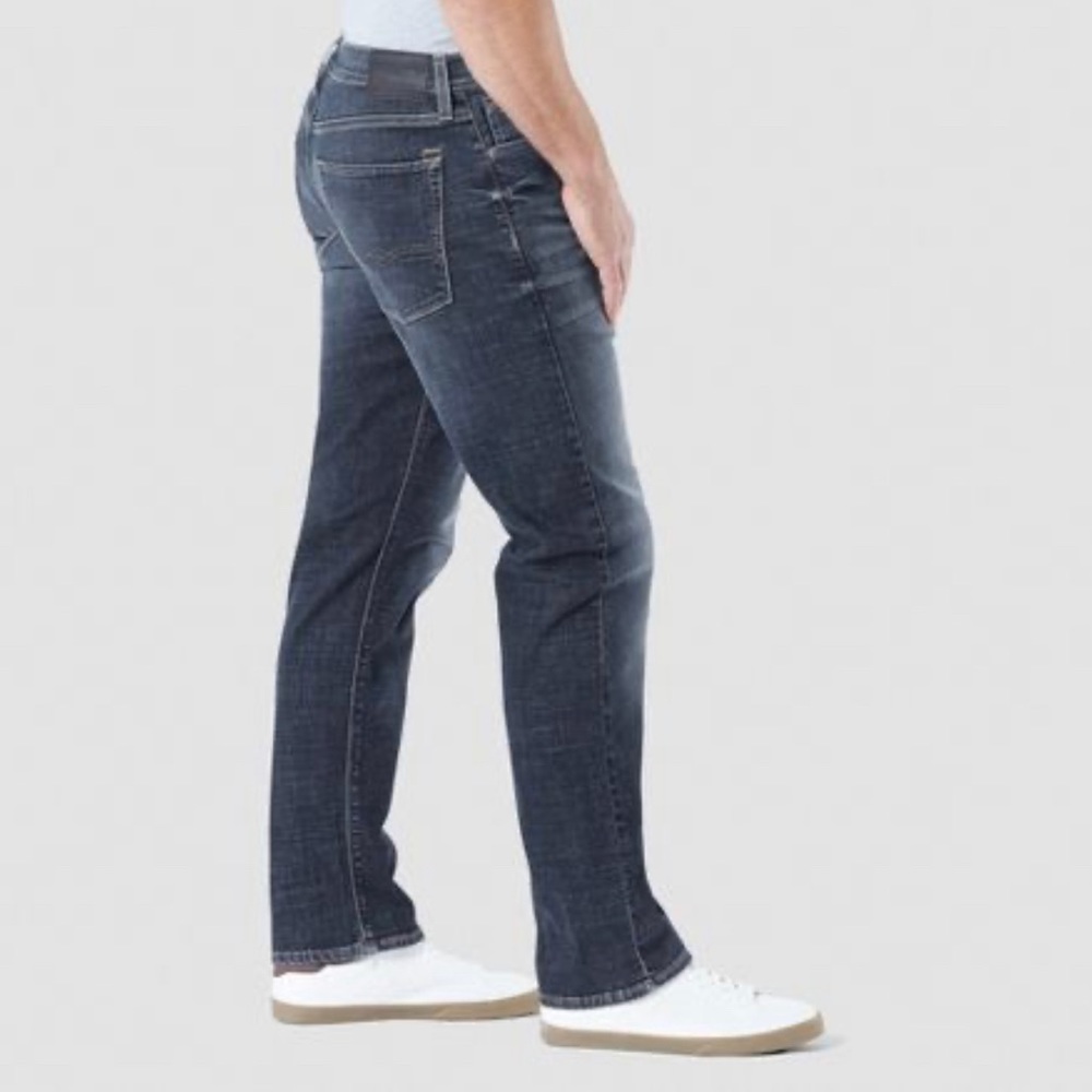 ⭐️⭐️HOST PICK⭐️⭐️Best In Jeans Posh Party🌟Mens Denizen Levi’s JEANS W36 L34